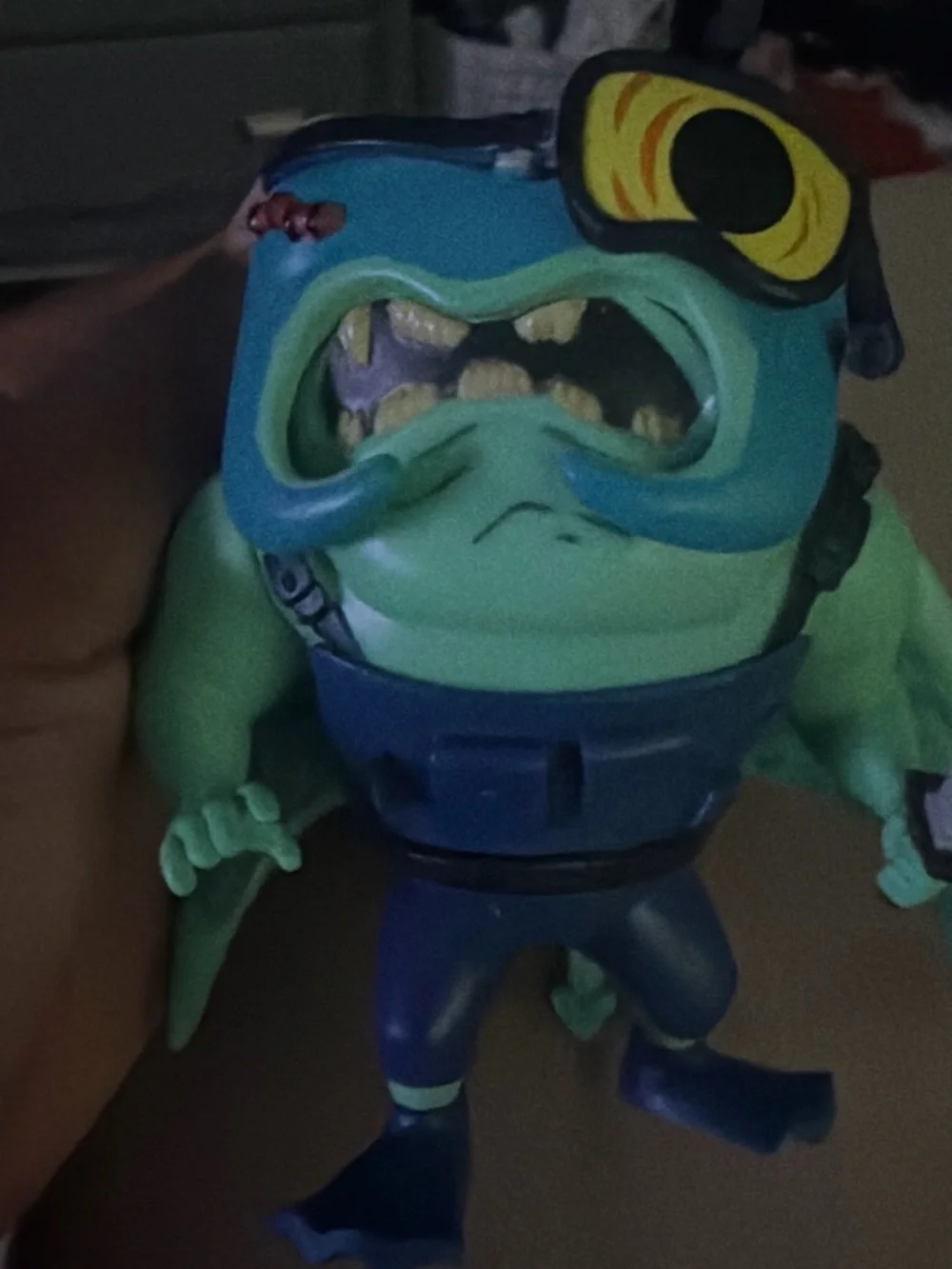 Blue & Green Frog Diver Action Figure Toy - Kids Toys Trying to get rid of